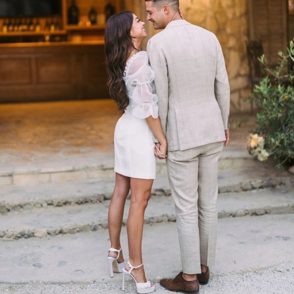 Amanda Uprichard Revolve Puff Sleeve Tia Dress in Ivory New Size XS Bridal - Picture 3 of 16